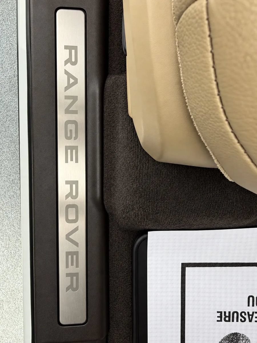 Used 2012 Land Rover Range Rover Evoque Pure Plus AWD/4WD image 25
