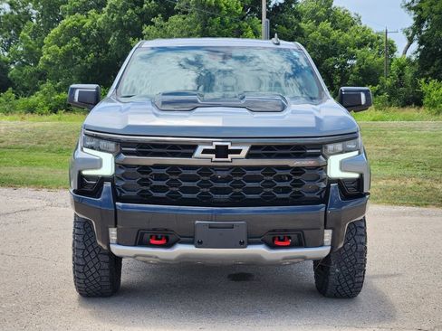 Used 2023 Chevrolet Silverado 1500 ZR2 AWD/4WD image 2