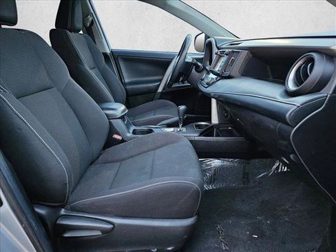 Used 2018 Toyota RAV4 XLE image 21