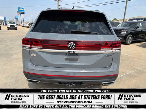 Used 2025 Volkswagen Atlas SE AWD/4WD image 10