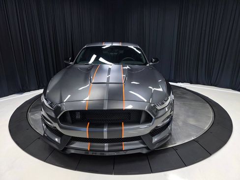 Used 2016 Ford Mustang Shelby GT350 w/ Technology Package RWD image 10