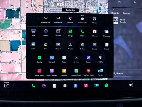 Used 2022 Tesla Model S image 19