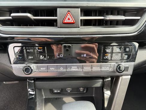 Used 2024 Kia Seltos S AWD/4WD image 21