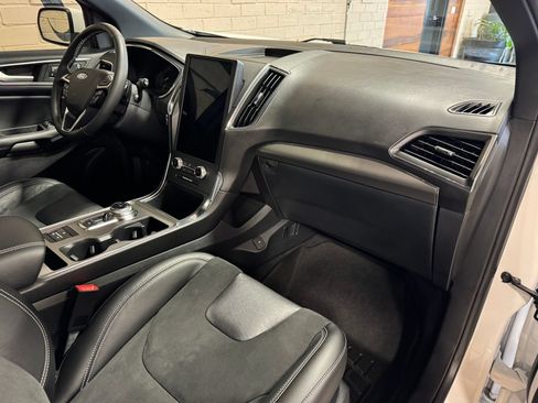 Used 2021 Ford Edge ST w/ Equipment Group 401A AWD/4WD image 40