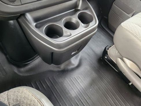 Used 2025 Chevrolet Express 3500 w/ Power Convenience Package image 21