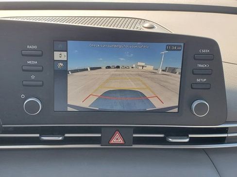 Certified 2026 Hyundai Elantra SE w/ Cargo Package FWD image 18