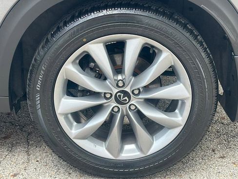 Used 2021 INFINITI QX50 Essential w/ Convenience Package AWD/4WD image 28