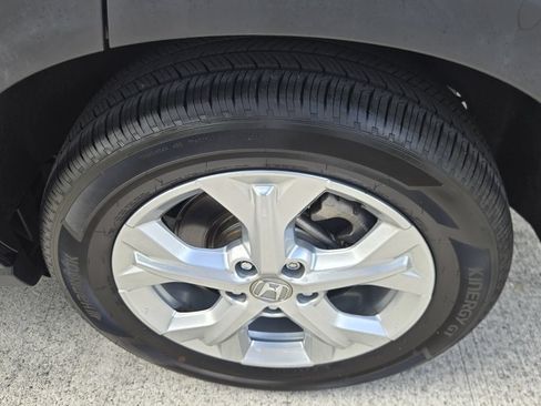 Certified 2025 Honda HR-V LX image 9