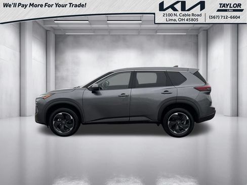 Used 2025 Nissan Rogue SV AWD/4WD image 16