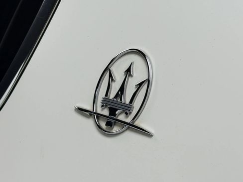 Used 2017 Maserati Ghibli S image 12