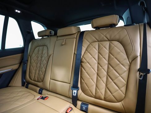 New 2026 BMW X5 xDrive50e image 23