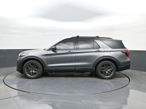 New 2025 Ford Explorer ST-Line w/ Premium Package image 21