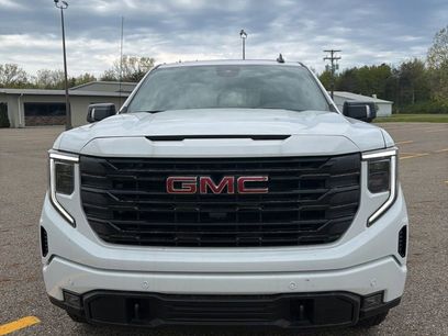 New 2026 GMC Sierra 1500 Elevation w/ Elevation Premium Package