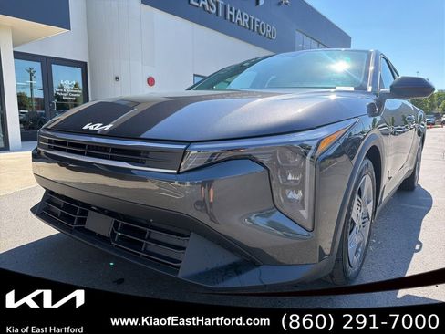 New 2026 Kia K4 FWD image 3