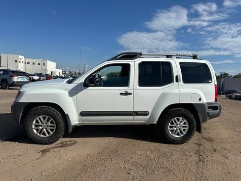 Used 2014 Nissan Xterra S AWD/4WD image 2