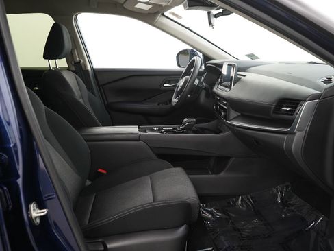 Used 2024 Nissan Rogue SV FWD image 14