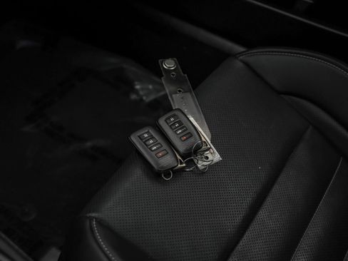 Used 2016 Lexus RC 350 w/ Luxury Package RWD image 48