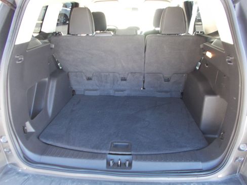 Used 2018 Ford Escape SE AWD/4WD image 9