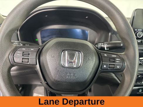 Used 2025 Honda Accord SE image 13