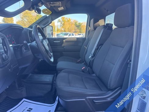 Used 2025 Chevrolet Silverado 3500 W/T image 31