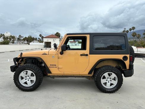 Used 2013 Jeep Wrangler Sport AWD/4WD image 4