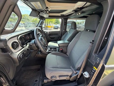 Used 2024 Jeep Wrangler Sport AWD/4WD image 18