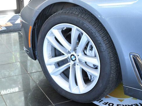 Used 2019 BMW 750i xDrive w/ Executive Package AWD/4WD image 54