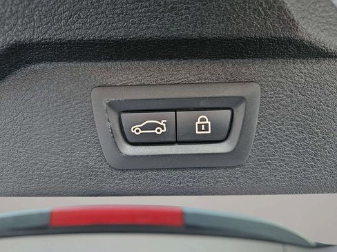 Used 2016 BMW X5 xDrive50i image 8