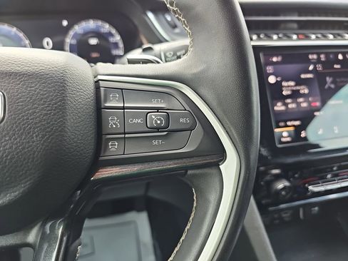 Used 2023 Jeep Grand Cherokee Altitude image 22