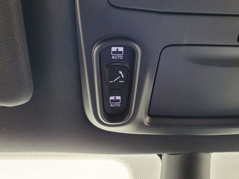 New 2026 Chrysler Pacifica Limited w/ S Appearance Package image 30