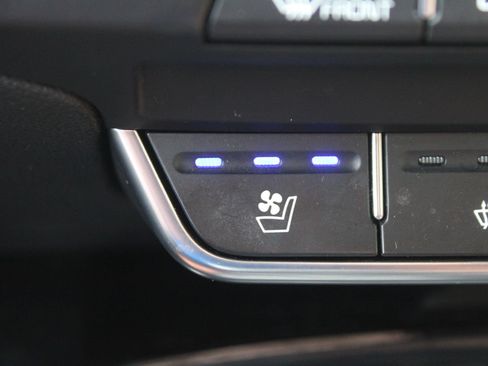 Used 2019 Kia Sorento SX AWD/4WD image 44