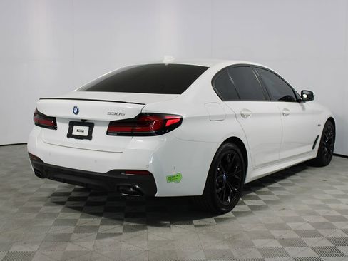 Used 2023 BMW 530e w/ M Sport Package image 39