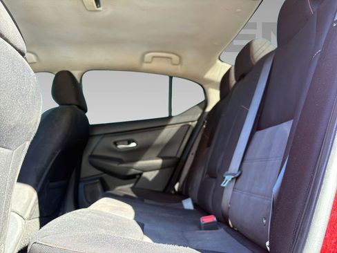 Used 2021 Nissan Sentra SR image 2