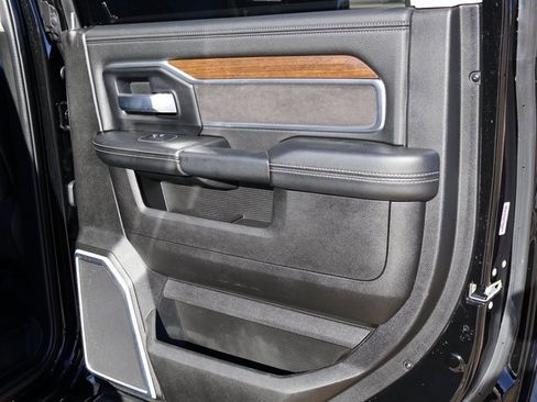 Used 2023 RAM 3500 Laramie image 19