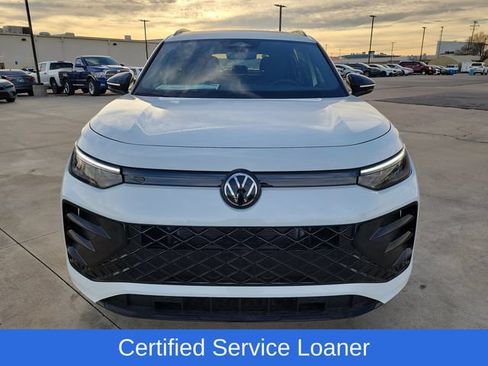 Used 2026 Volkswagen Tiguan SE R-Line AWD/4WD image 9