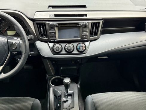 Used 2016 Toyota RAV4 LE image 28