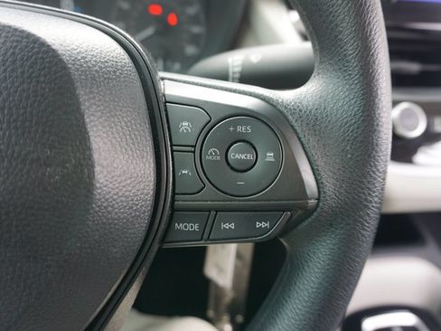 Used 2024 Toyota Corolla LE FWD image 9