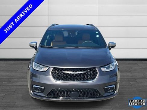 Certified 2023 Chrysler Pacifica Pinnacle FWD image 9