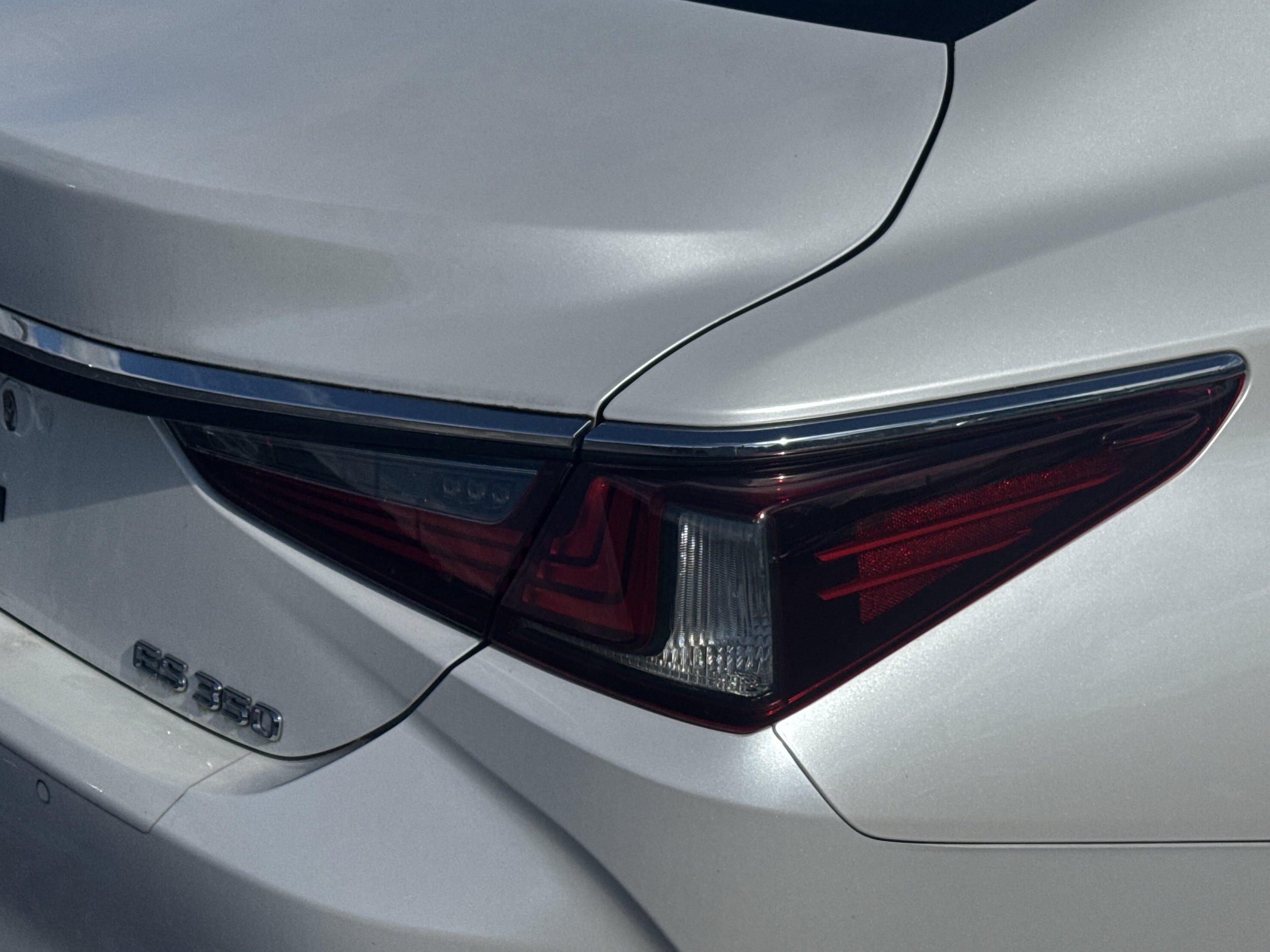 Used 2020 Lexus ES 350 w/ Premium Package FWD image 11