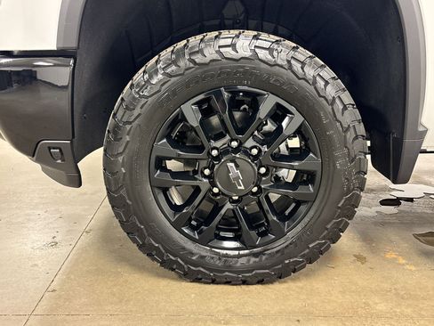 New 2026 Chevrolet Silverado 2500 LT w/ Trail Boss Package AWD/4WD image 10