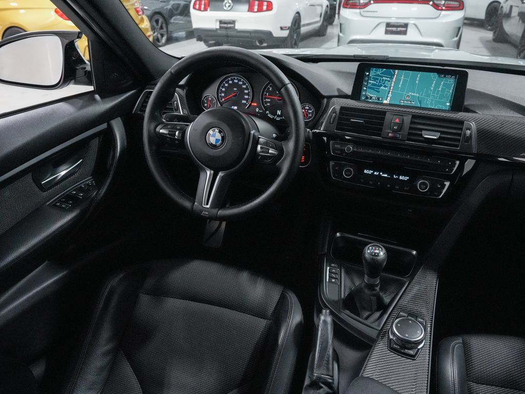 Used 2017 BMW M3 RWD image 11