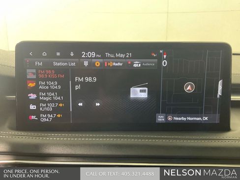 Used 2022 Genesis G70 2.0T w/ Prestige Package RWD image 35