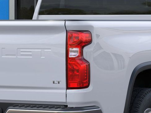 New 2026 Chevrolet Silverado 3500 LT AWD/4WD image 11