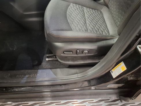 Certified 2020 Chevrolet Equinox LT w/ Driver Convenience Package FWD image 10