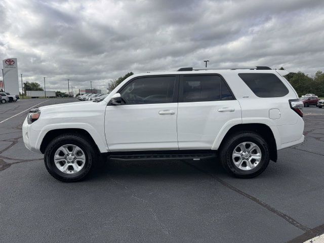 Used 2023 Toyota 4Runner SR5 AWD/4WD image 5