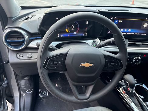 New 2026 Chevrolet Trax LT image 14