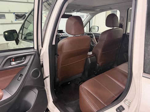 Used 2017 Subaru Forester 2.5i Touring w/ Popular Package #2 image 27