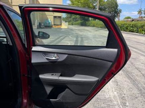 Used 2024 Kia Forte LXS image 15