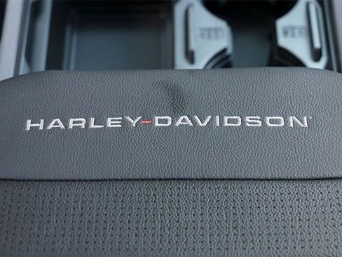 New 2026 Ford F250 Lariat w/ Black Appearance Package image 33