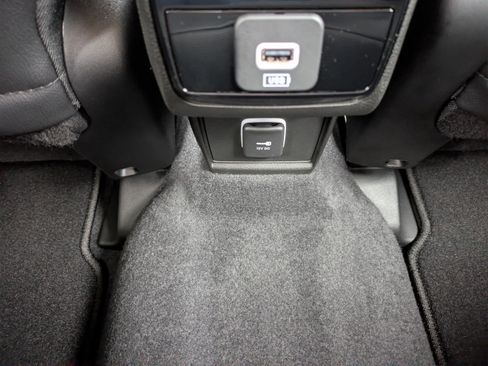 New 2026 Jeep Compass Latitude AWD/4WD image 15